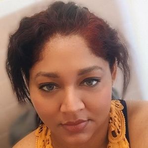 Meet your Posher, Magda